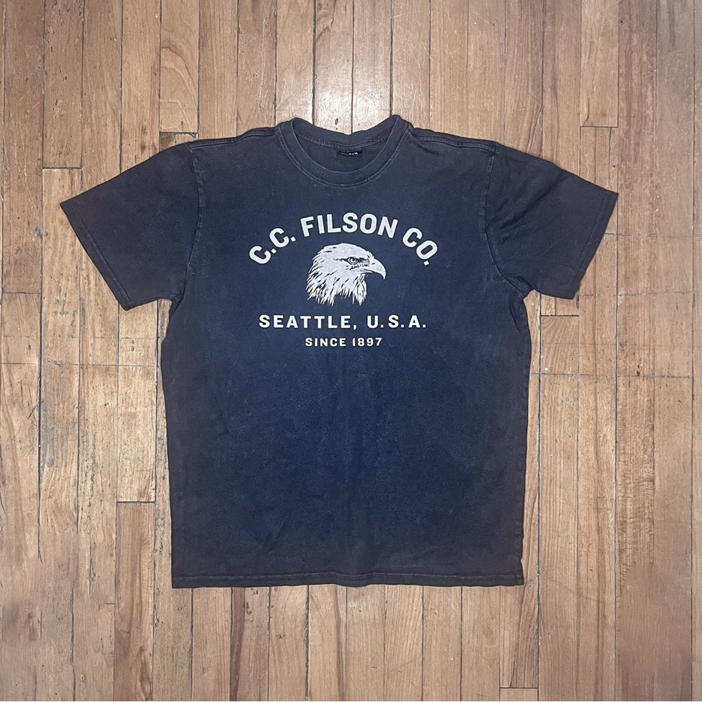 Vintage CC Filson Co Seattle WA T Shirt  (Size M)